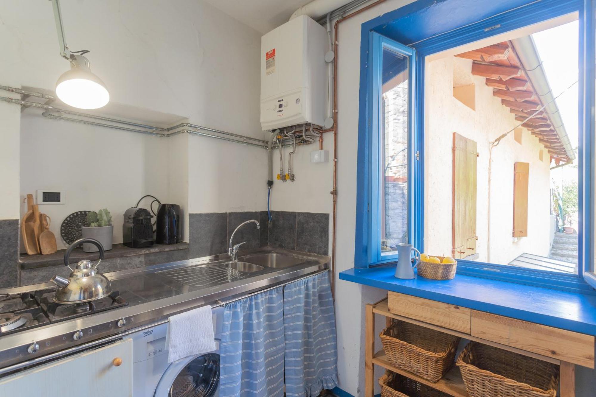 Deriva Apartment On Careno'S Beach By Rent All Como 네소 외부 사진